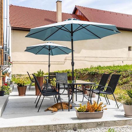 Stylish Apartment With Free Parking Zvolen Ngoại thất bức ảnh