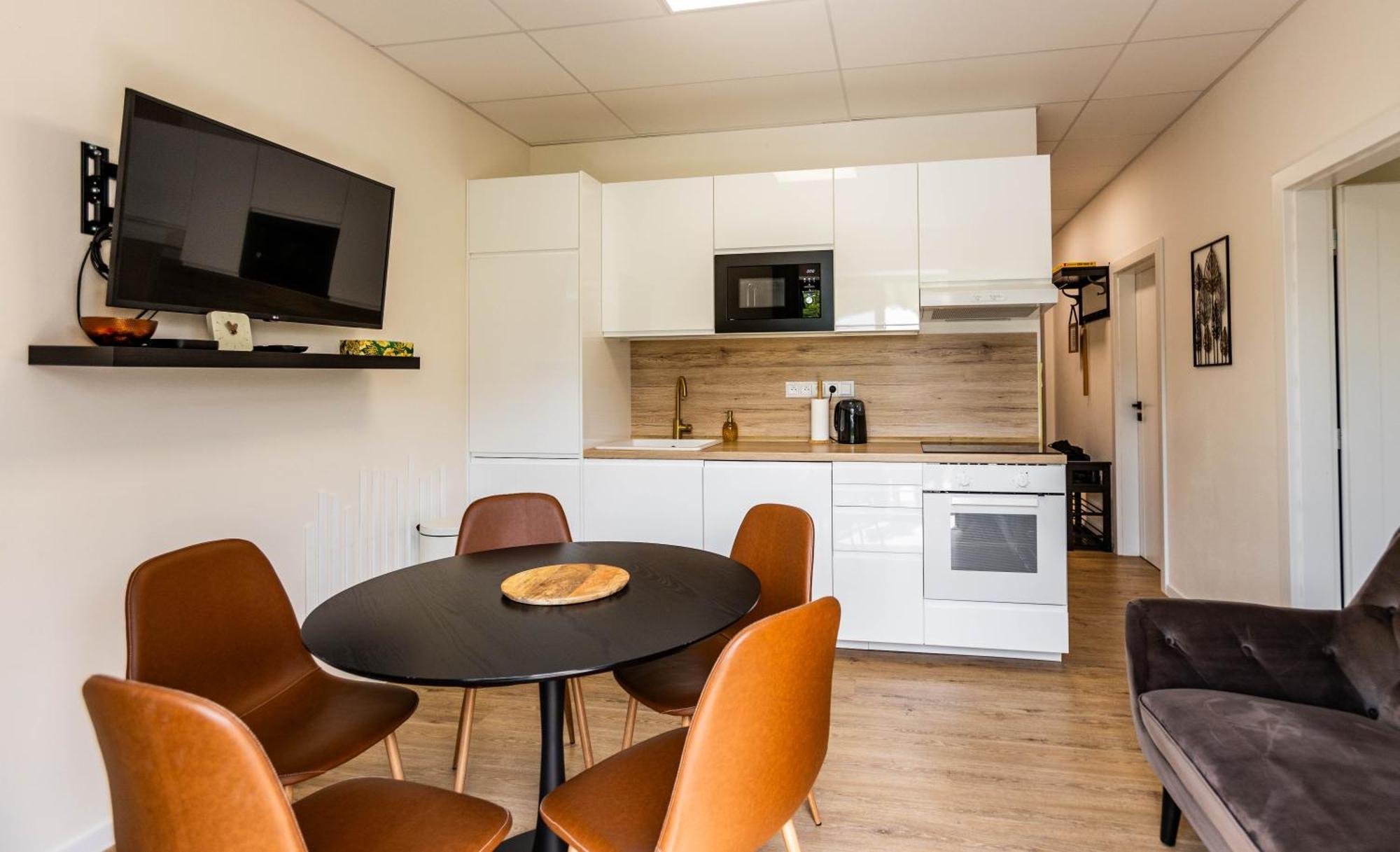 Stylish Apartment With Free Parking Zvolen Ngoại thất bức ảnh